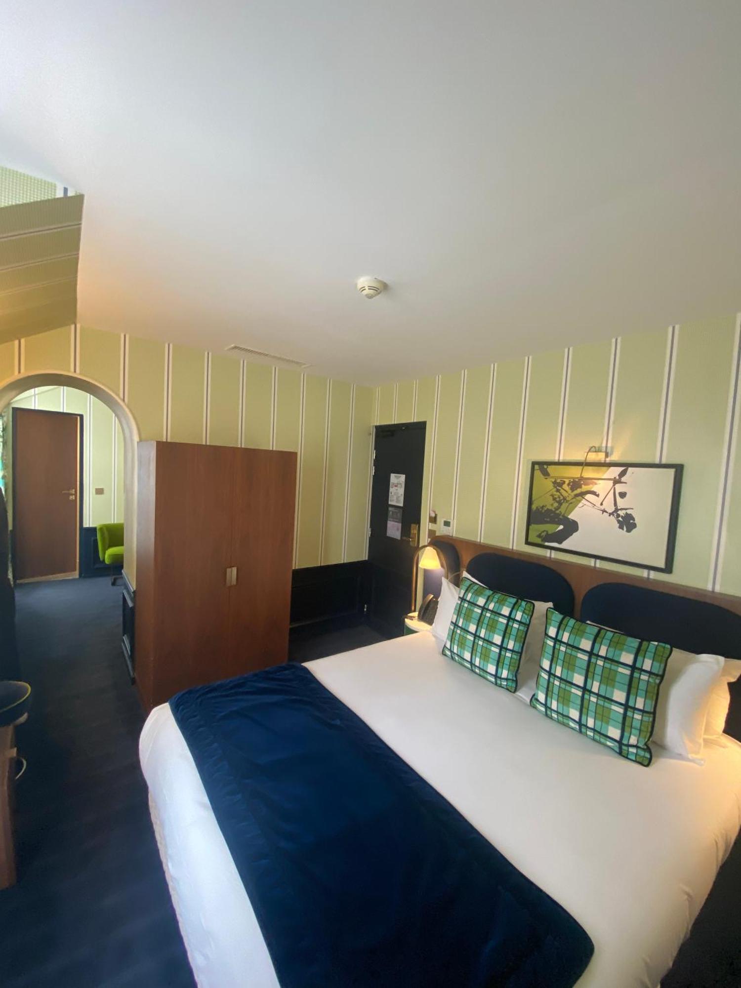 Hotel Du Cheval Blanc - Paris Marne La Vallee Disneyland Paris